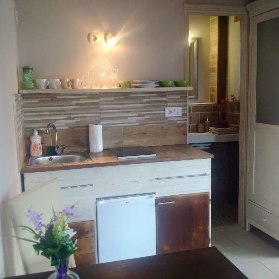 Bastya Apartman Егер Екстериор снимка