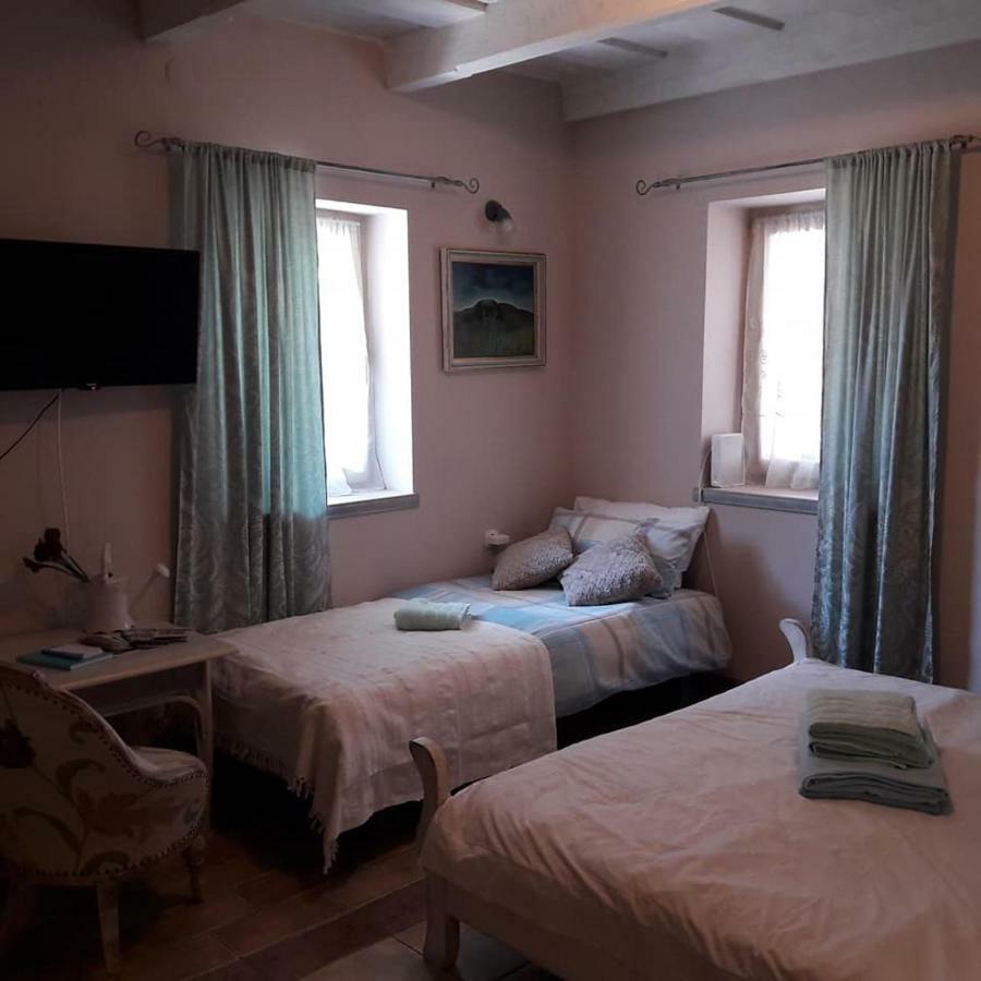 Bastya Apartman Егер Екстериор снимка